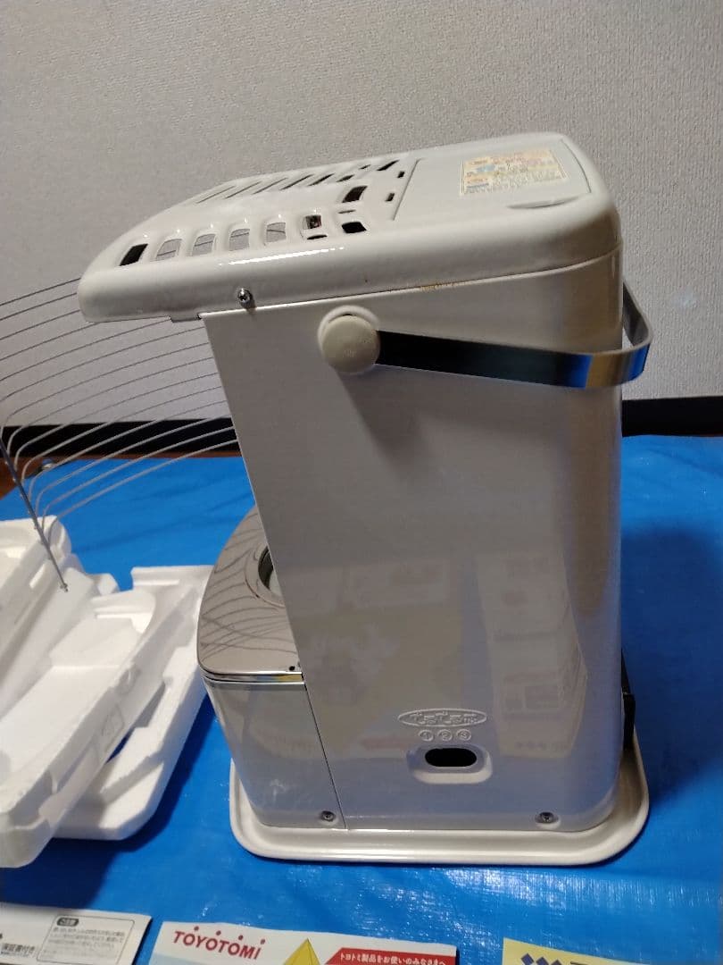 TOYOTOMI RS-H2924(W) 　石油ストーブ