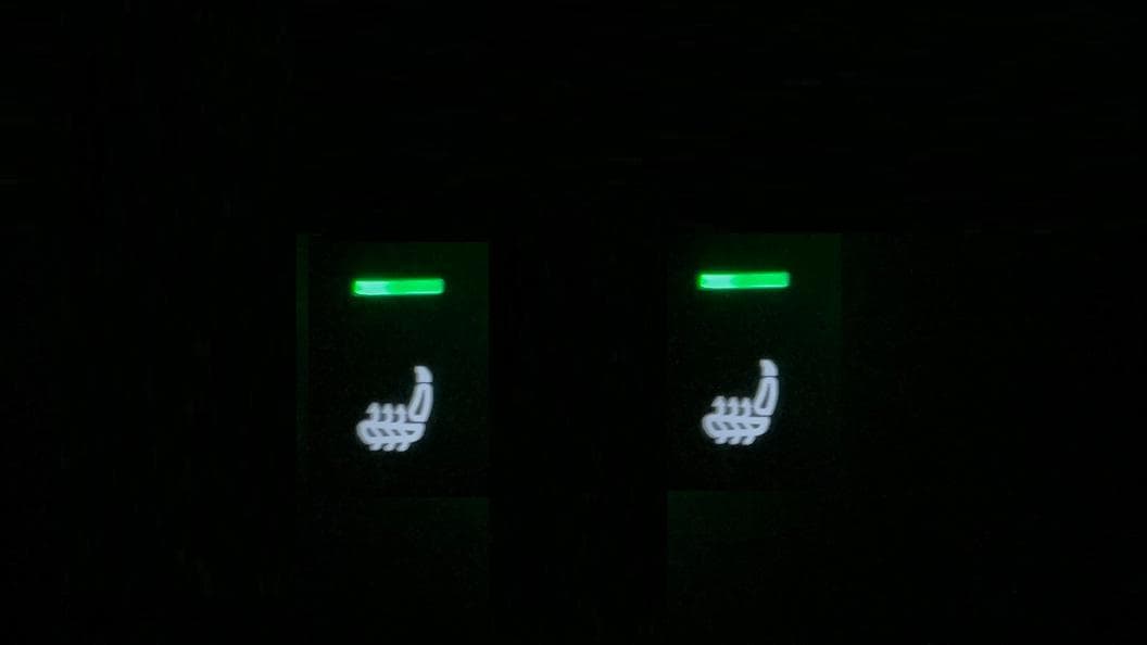 現行トヨタライズ RAIZE 後付シートヒーター HI/LO切替 2席分