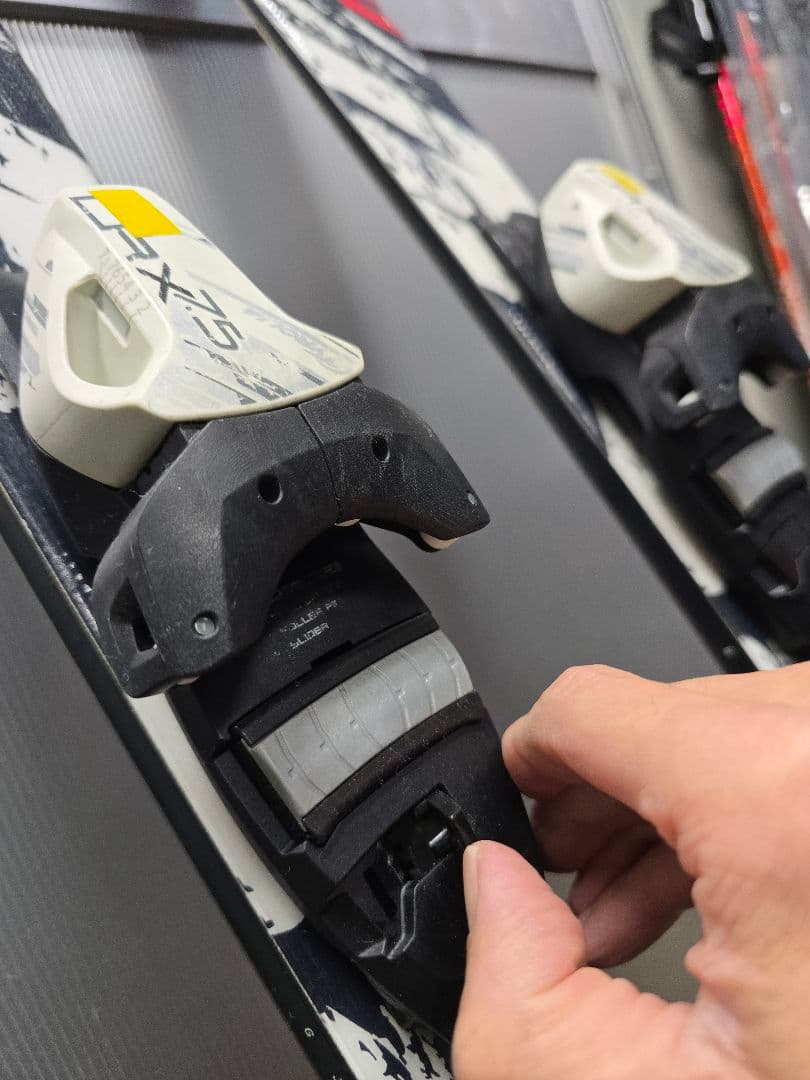 OGASAKA TRIUN G-Junior 130cm 子供スキー板 簡単調整