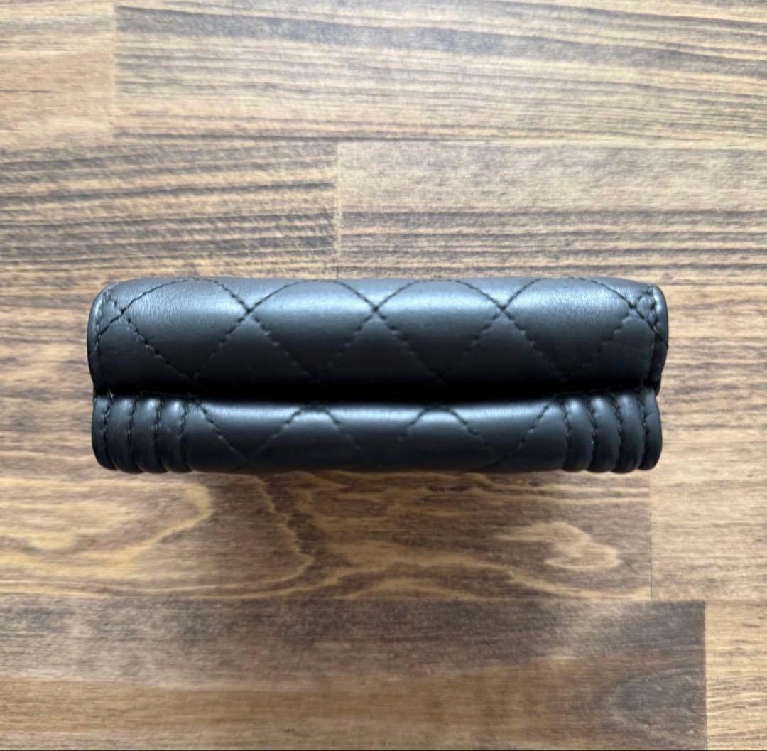 最終価格　ボーイシャネル ラムスキン　ゴールド金具　黒　三つ折り財布