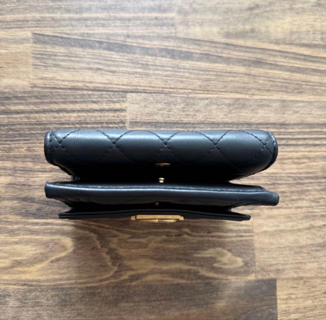 最終価格　ボーイシャネル ラムスキン　ゴールド金具　黒　三つ折り財布