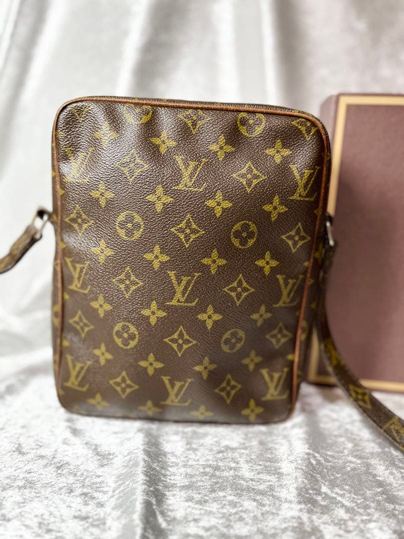 ルイヴィトン　ヴィンテージ 旧ダヌーブショルダーバッグ モノグラム 箱付き