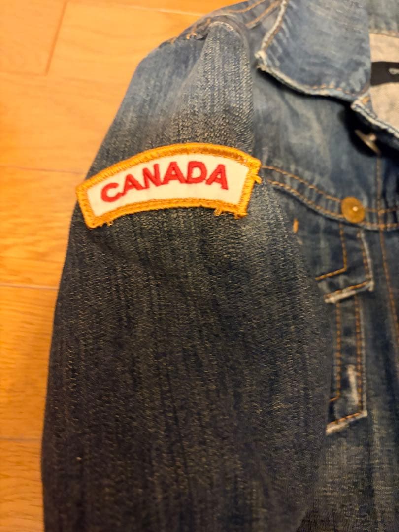 ✨超希少✨ディースクエアード　デニムジャケット　刺繍　ワッペン　金ボタン