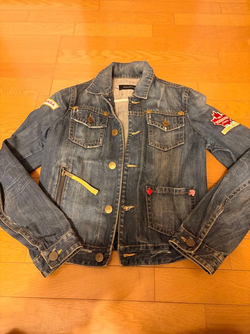 ✨超希少✨ディースクエアード　デニムジャケット　刺繍　ワッペン　金ボタン