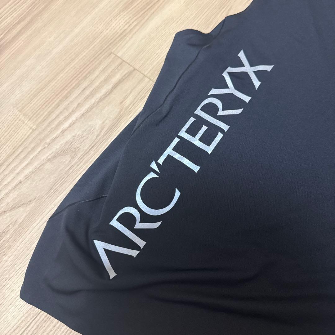 ARC'TERYX ノーバン　ダウンワードロゴ　タンク　メンズ S/P