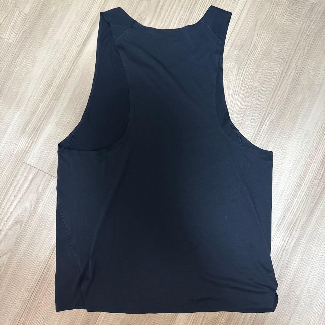 ARC'TERYX ノーバン　ダウンワードロゴ　タンク　メンズ S/P