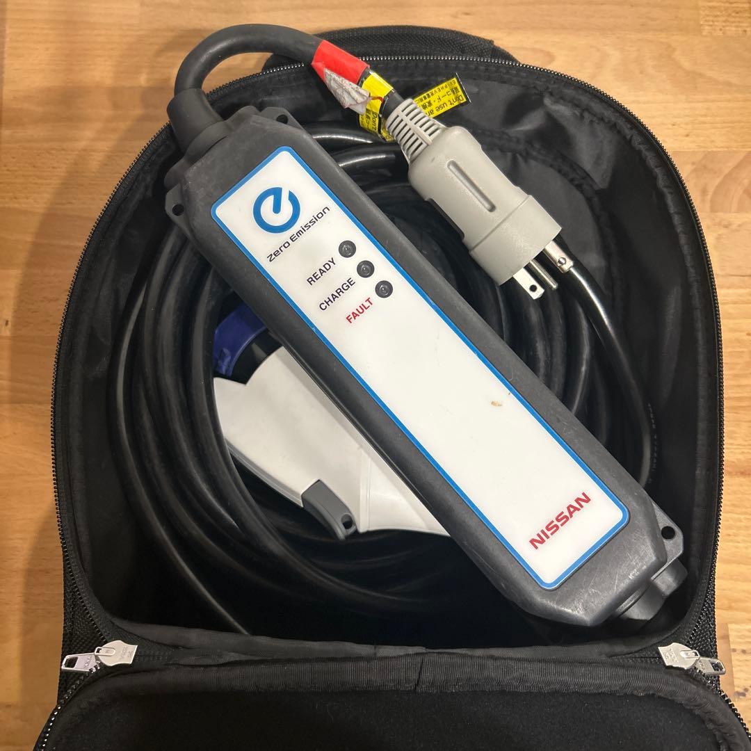 Nissan Zero Emission 充電ケーブル