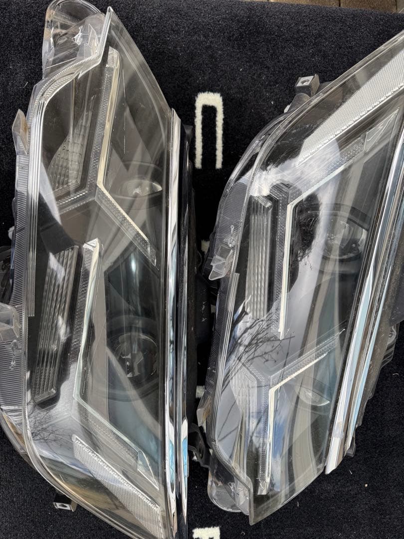 50カムリ AVV50 ヘッドライト LED