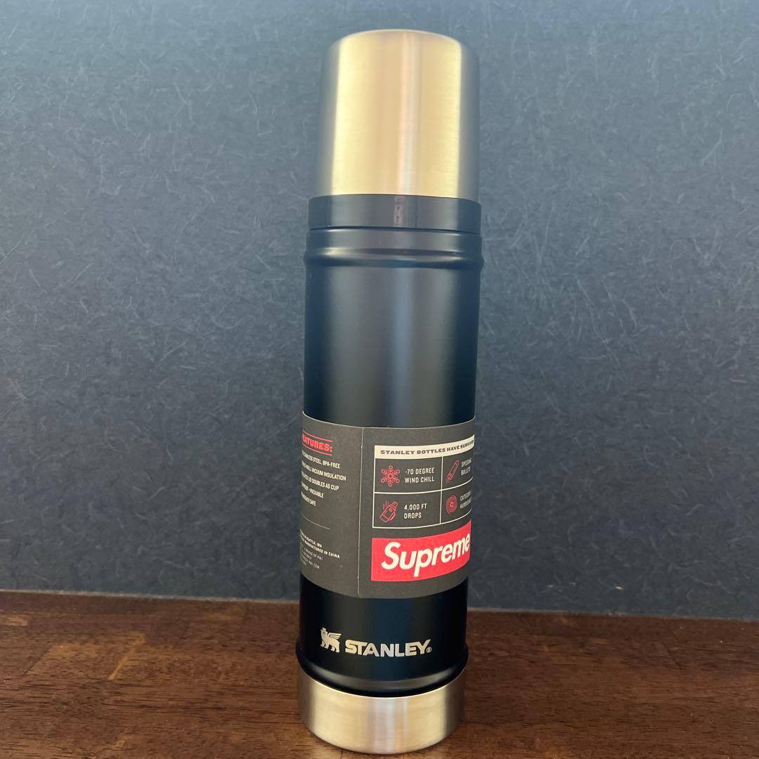 【新品未使用】Supreme Stanley コラボ　水筒　20 oz ブラック