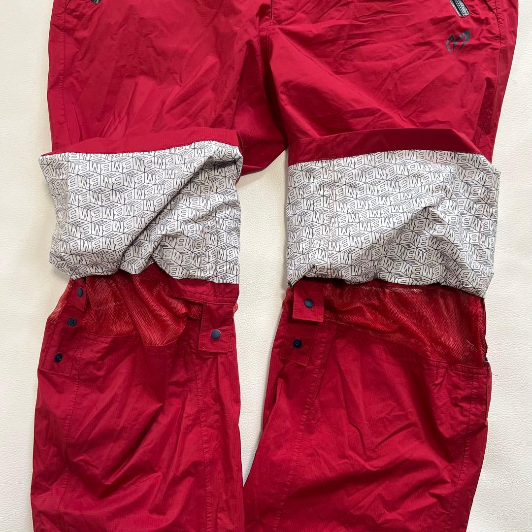 【レインウェア】マスターバニーエディション ゴルフパンツ 雨 耐水 レッド 総柄