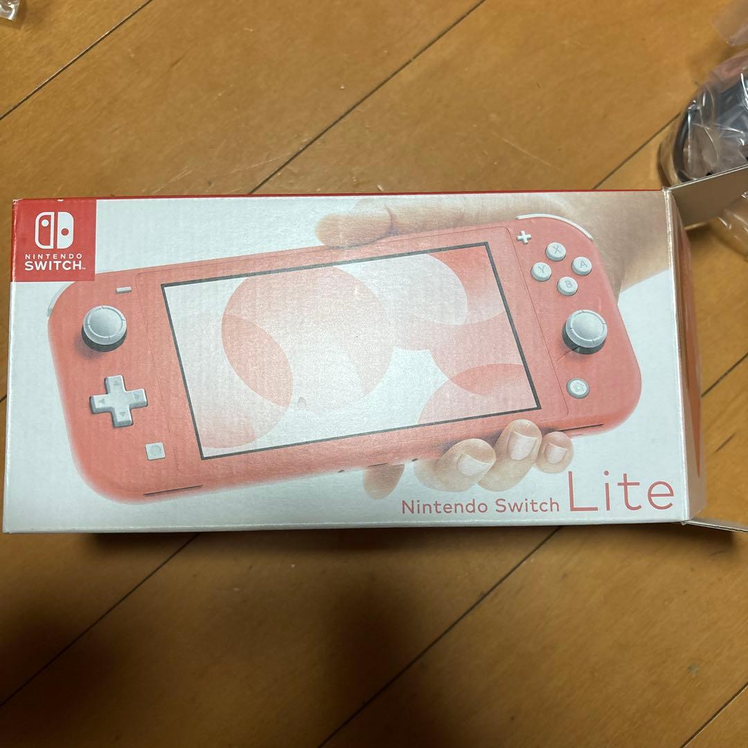 Nintendo Switch LITE コーラル　箱・充電器付き