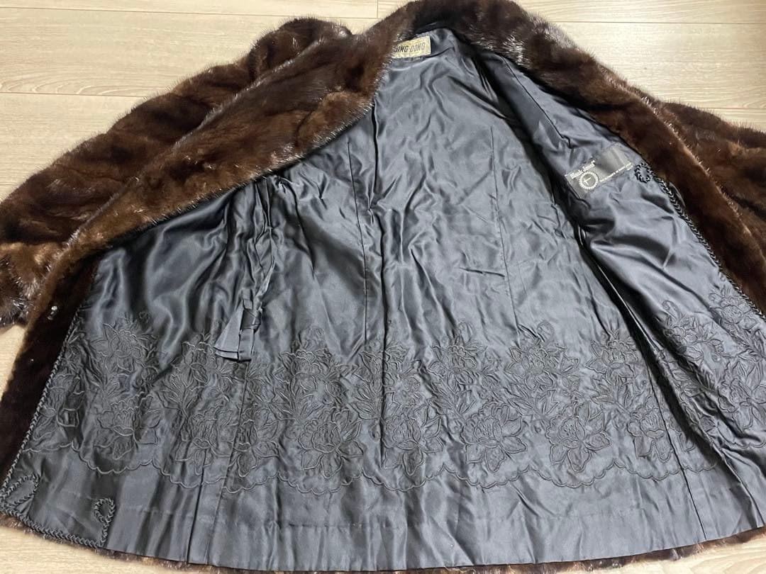 サ*コ様 ブラックジュエル Black Jewel ミンクコート リアルファー