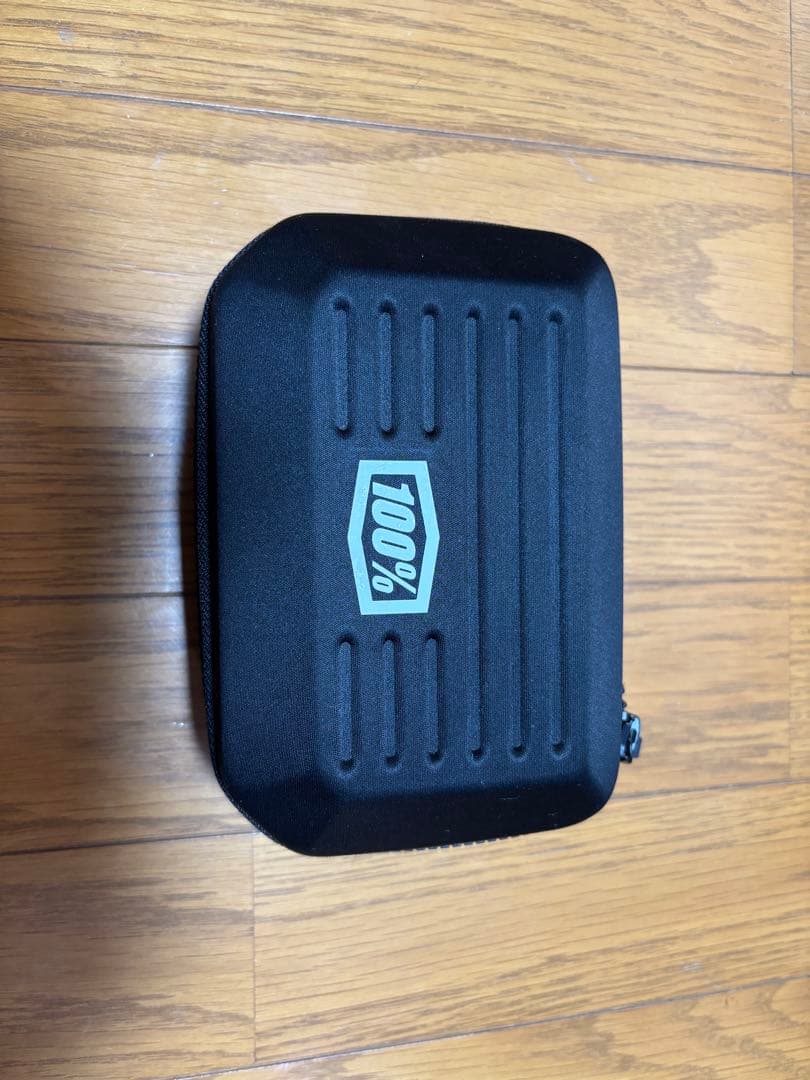 ワンハンドレッドパーセント　100% スピードクラフト　サングラス