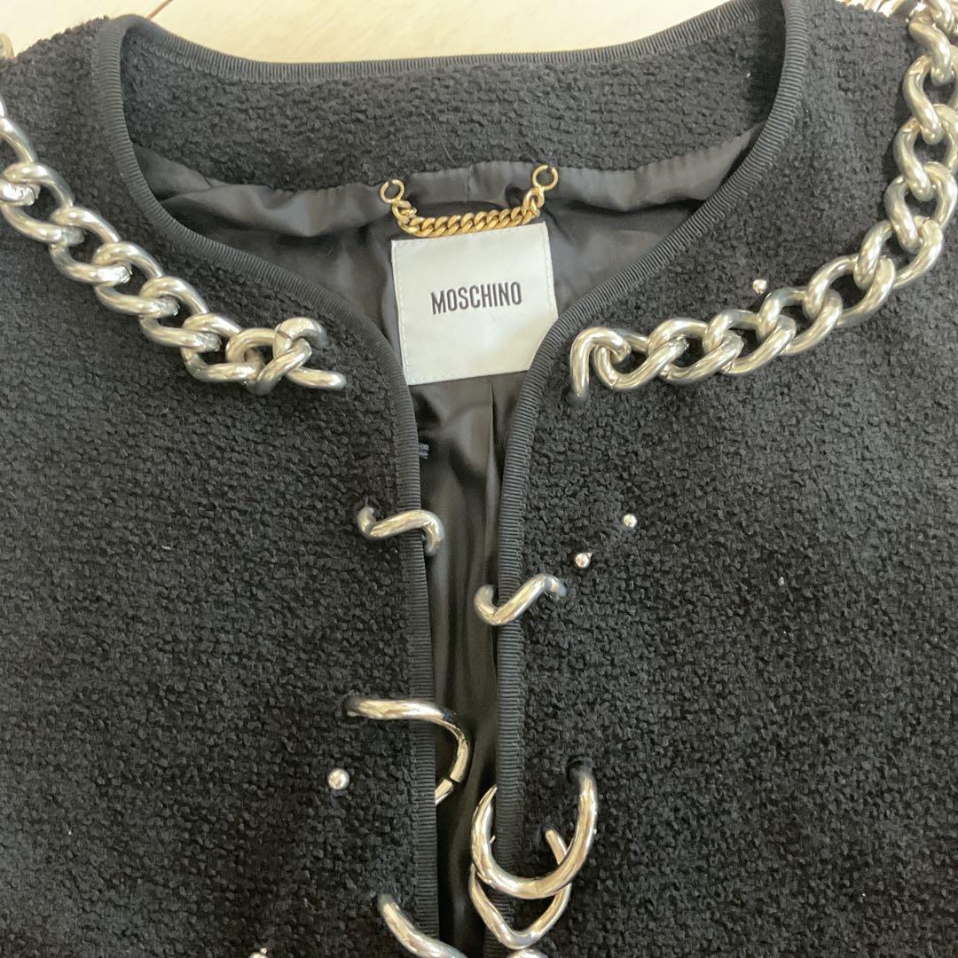 モスキーノ リアルチェーン付きジャケット