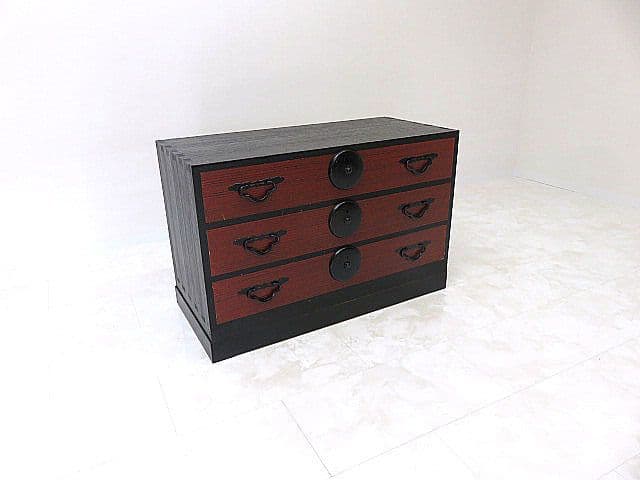 ぶ*〜様 伝統工芸/国産品　米沢箪笥　黒/朱塗り着物箪笥　　木釘/和箪笥/刀箪笥