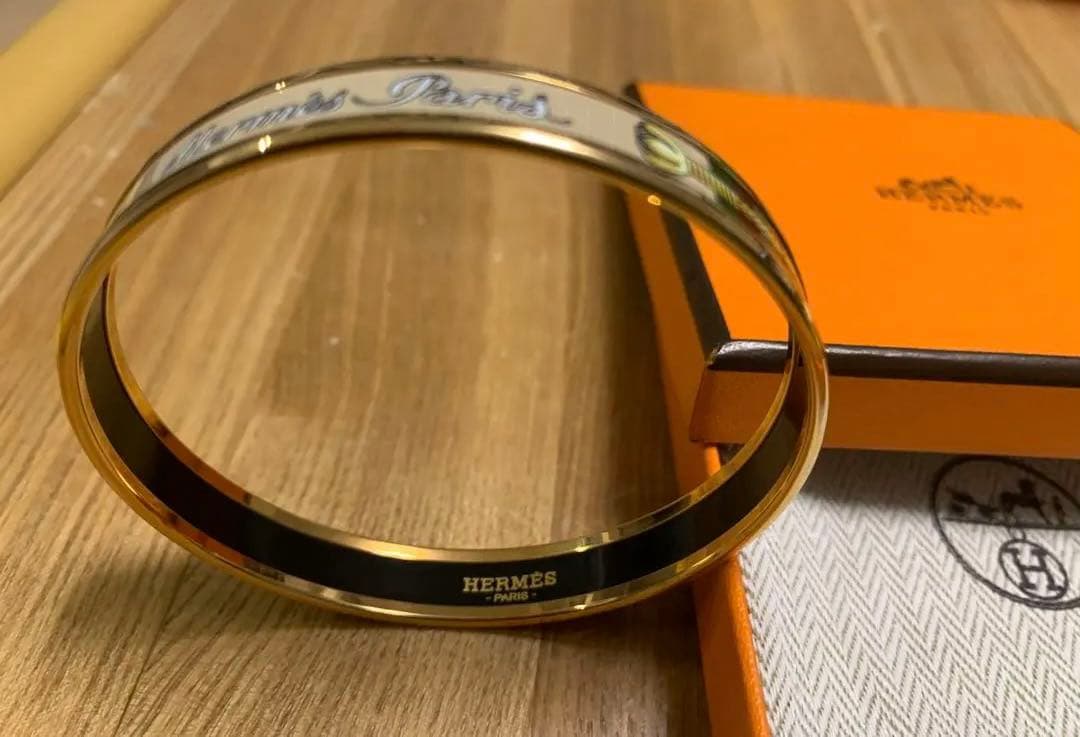 未使用　HERMES エルメス バングル 内周21cmエマイユ