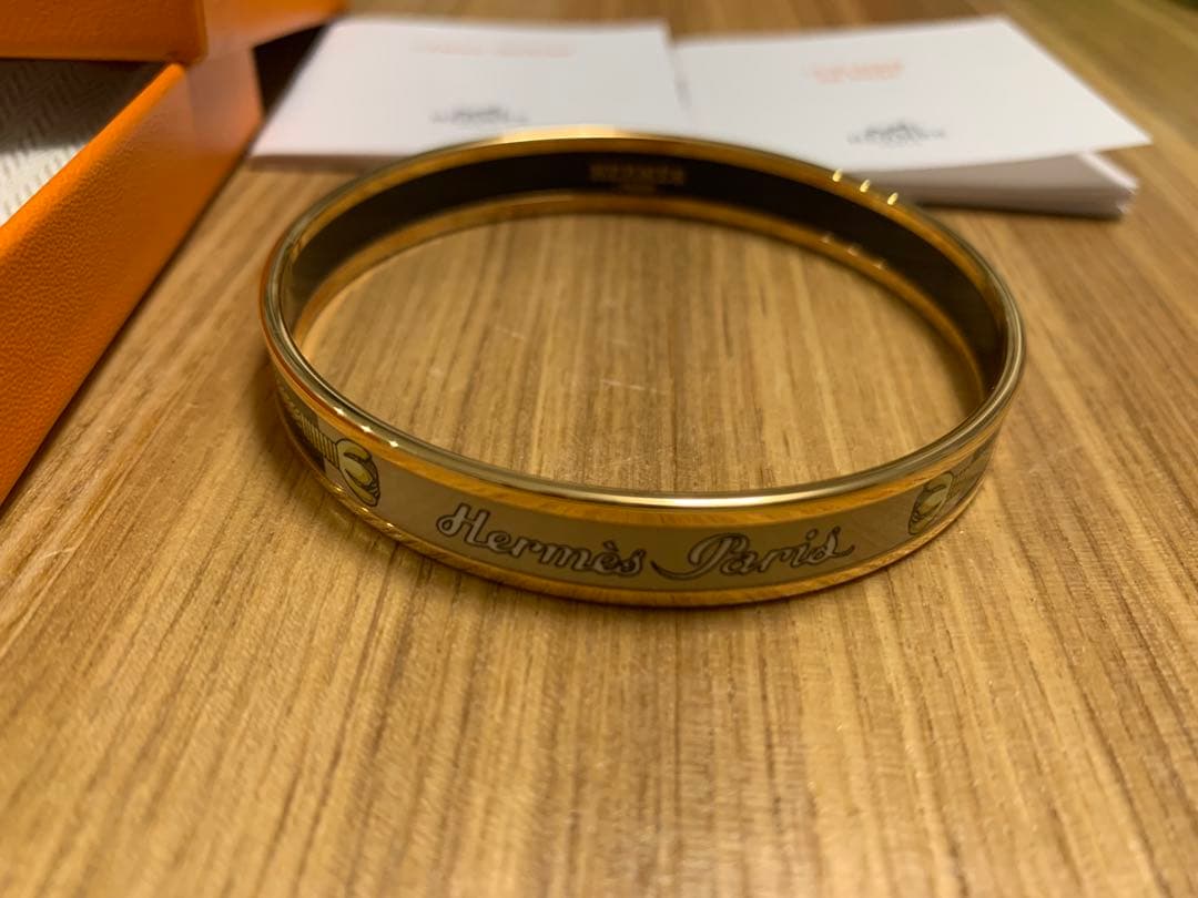 未使用　HERMES エルメス バングル 内周21cmエマイユ