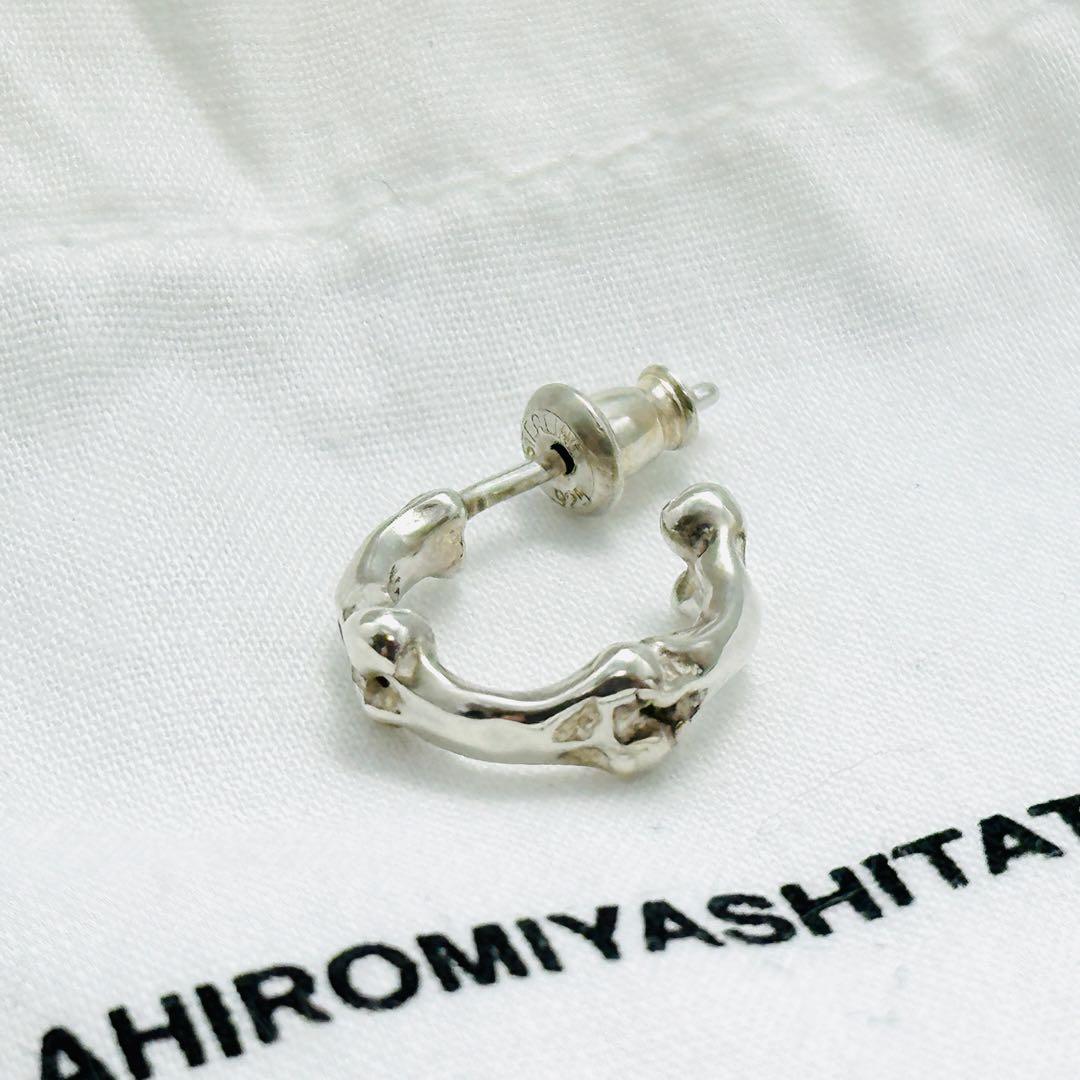 タカヒロミヤシタ　ザソロイスト　フープピアス　シルバー　ボーン　リンク