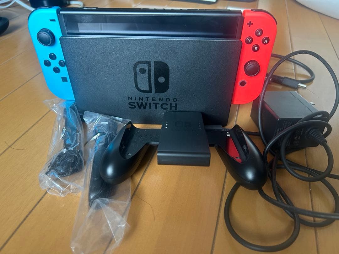 ニンテンドースイッチ本体のみ。