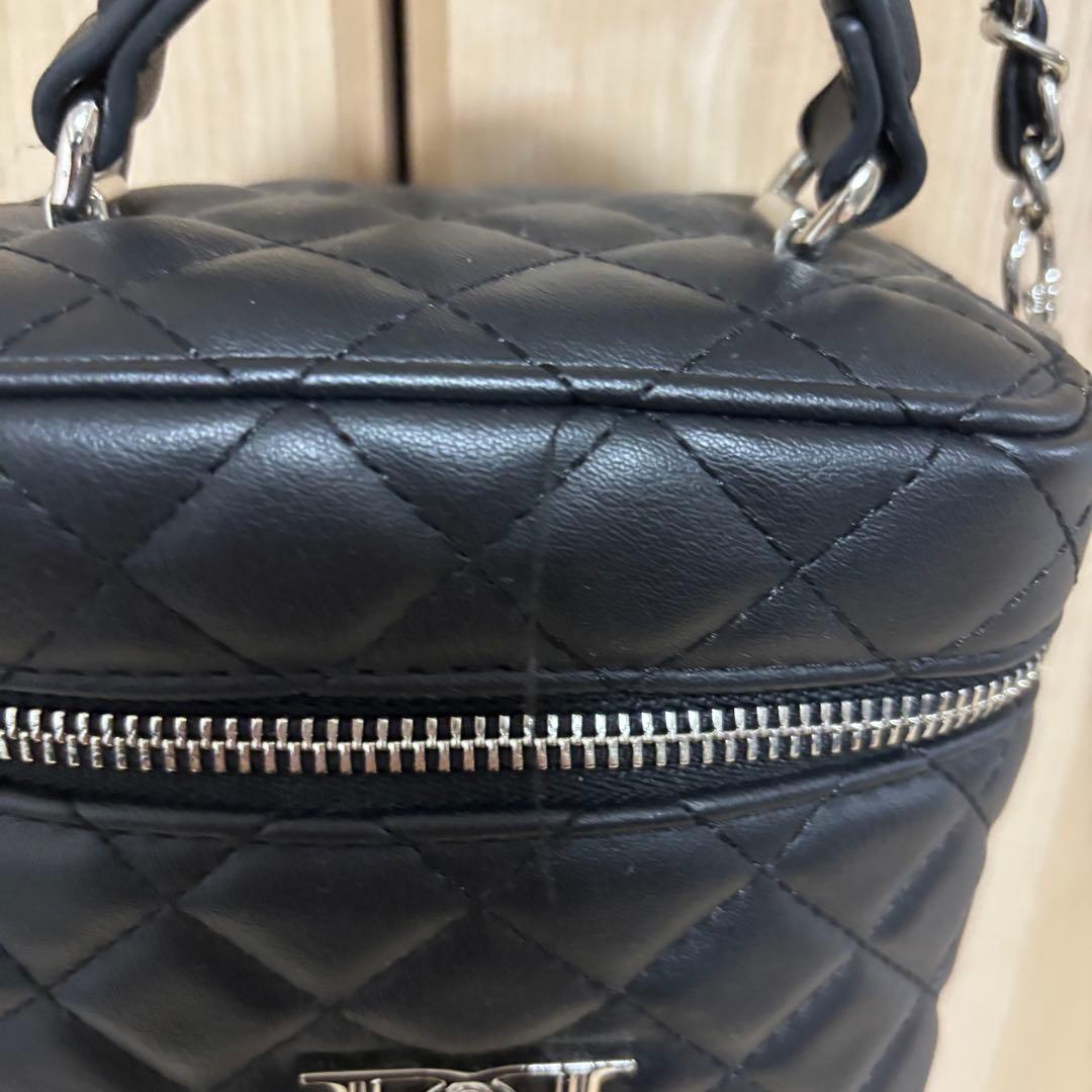 Darich ダーリッチ キルティングスクエアミニバッグ シルバーパーツ