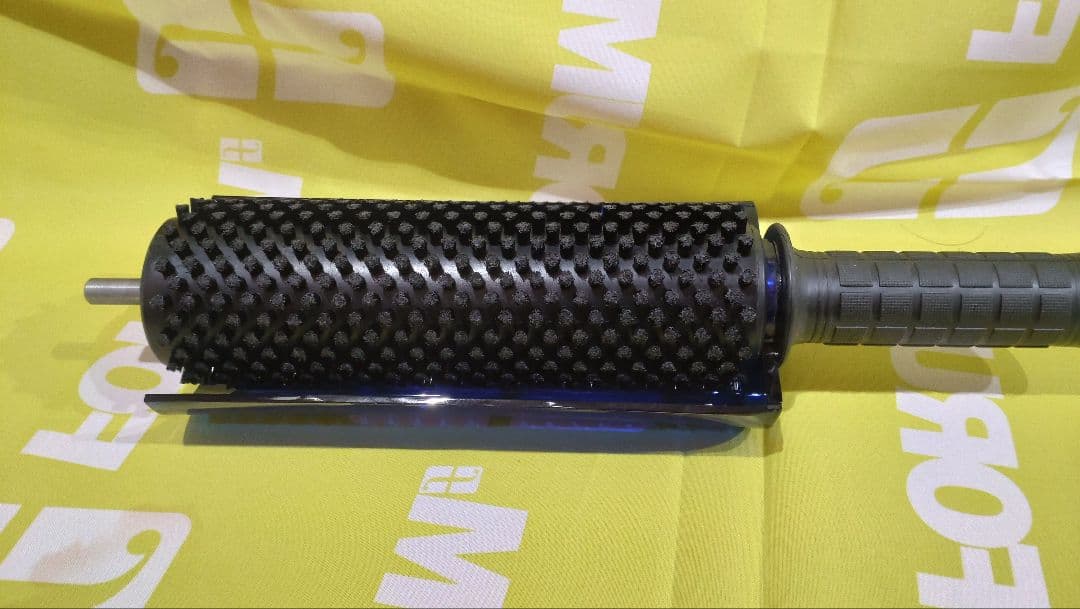 スノーボード用スチールブラシ