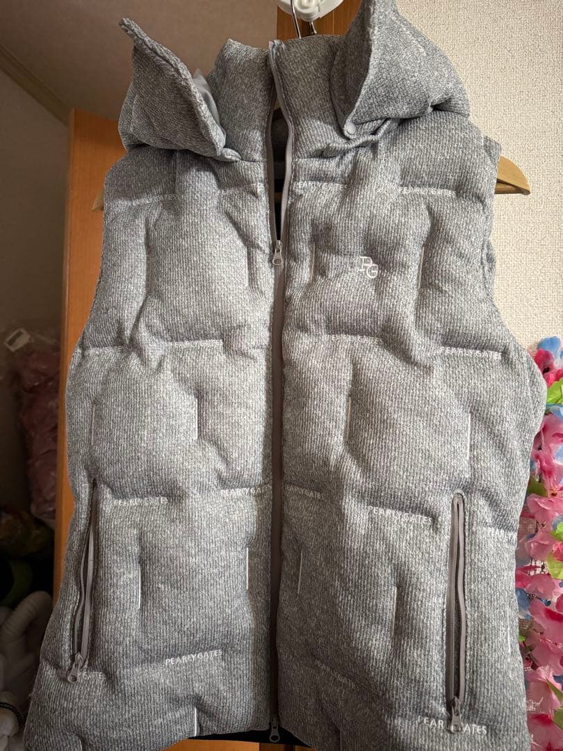PEARLY GATES フード付きダウンベスト グレー