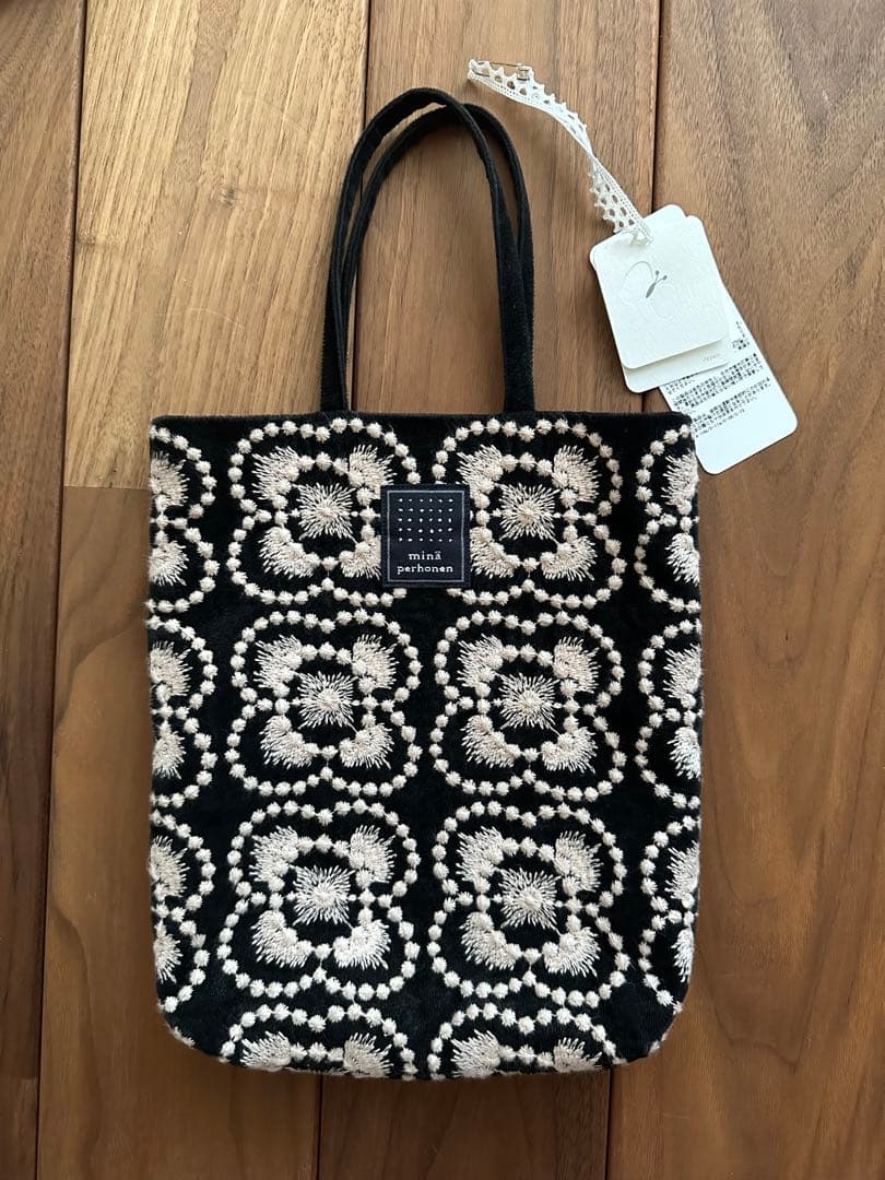 ミナペルホネン　blumen toast bag トーストバッグ美品 black
