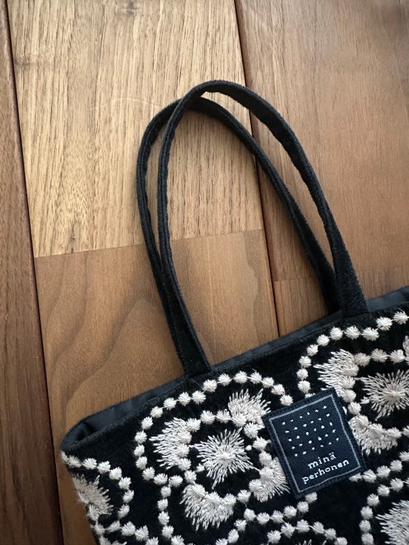 ミナペルホネン　blumen toast bag トーストバッグ美品 black