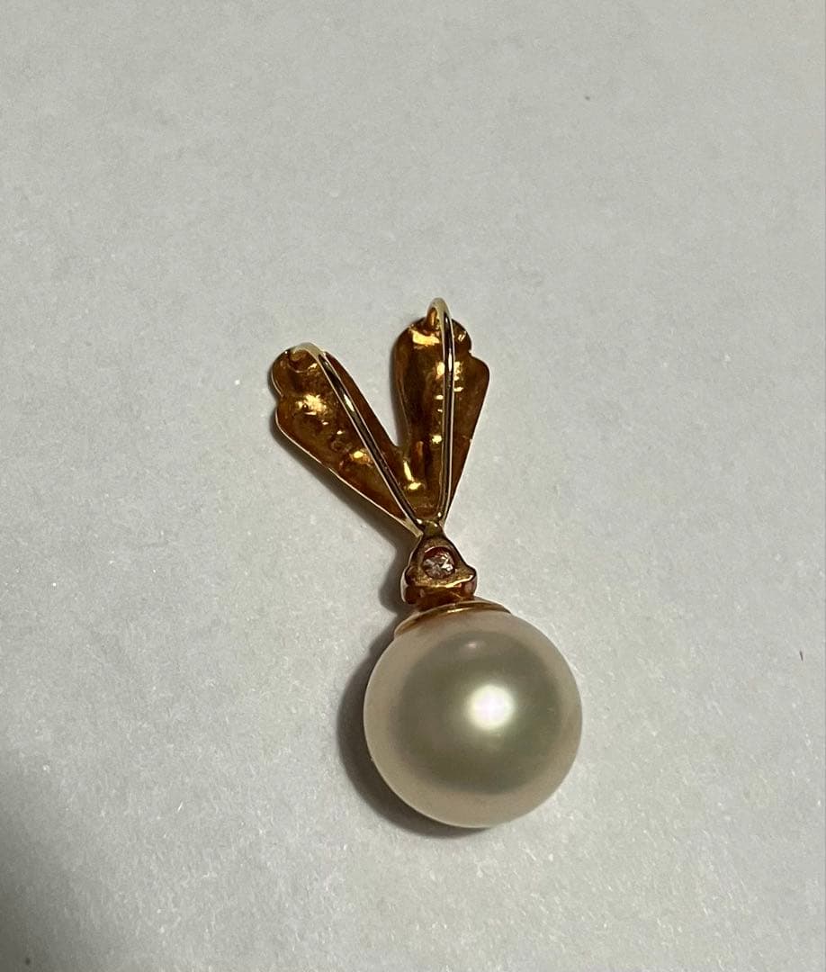 パールとダイヤのペンダントチャーム　18K
