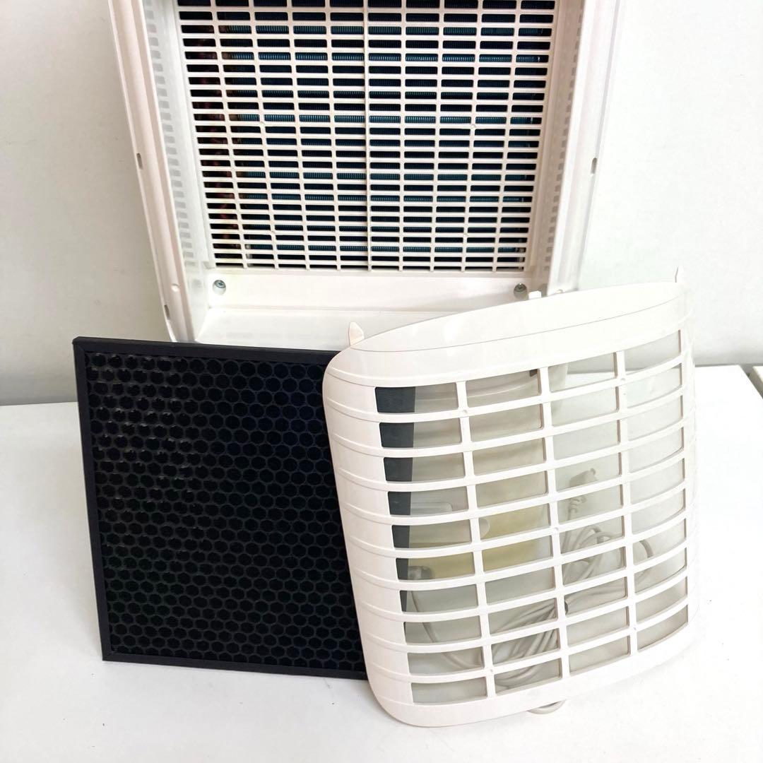 A555-17 アイリスオーヤマ　空気清浄機能付 除湿機　DCE-120