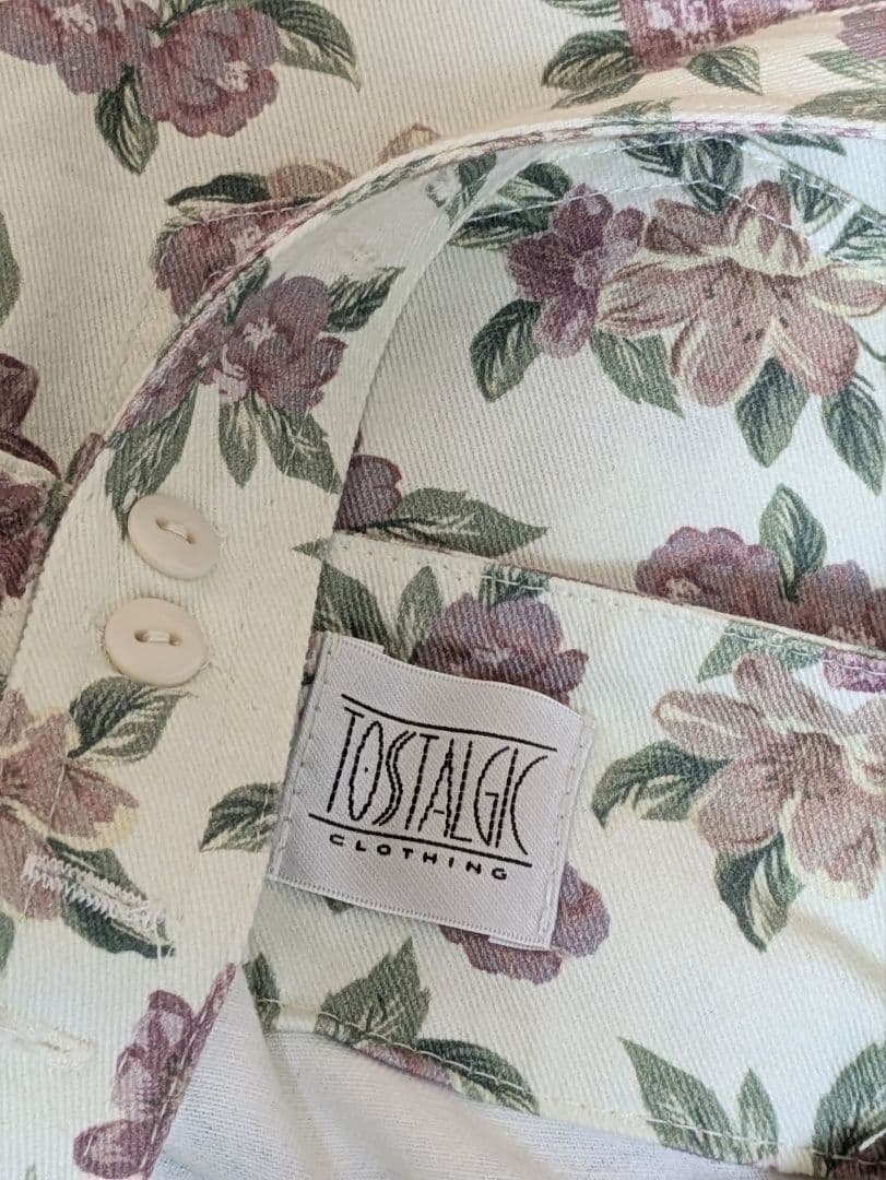 トスタルジッククロージング　フローラル　ロンパース　サロペット