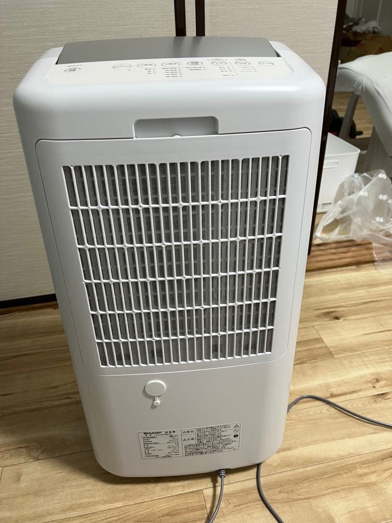 d*1様 SHARP CV-R180-W ホワイト 除湿機