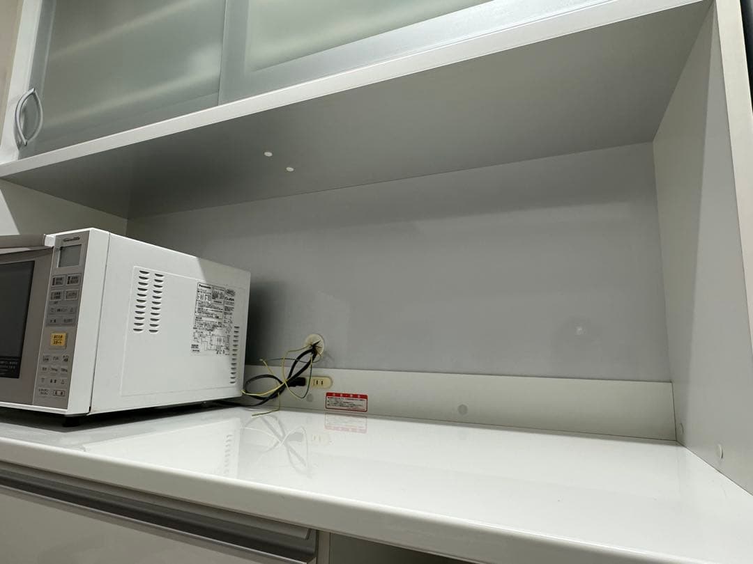 ニトリ食器棚　アルミナ２　W１４０㎝、H１９５㎝　2月22日まで