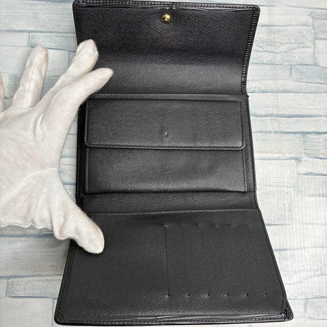 美品　50 LOUIS VUITTON ルイヴィトン　エピ　三つ折り財布