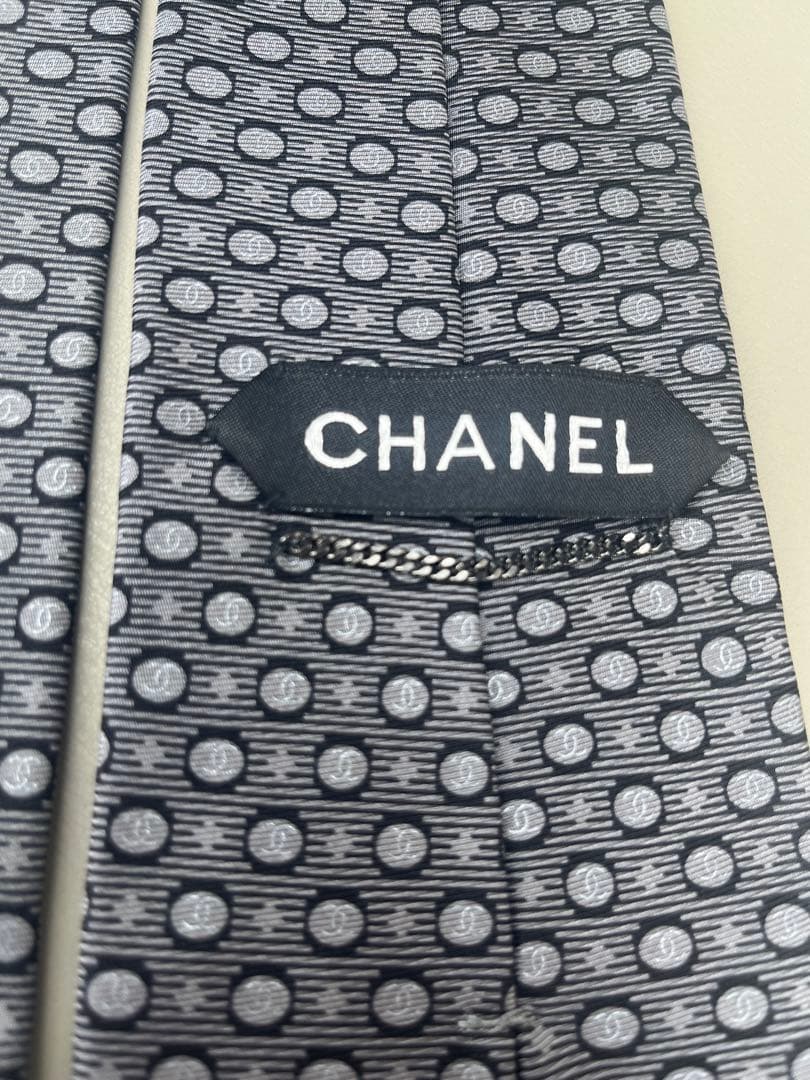 超美品★ CHANEL シャネル　シルク100% ネクタイ　ココマーク　グレー