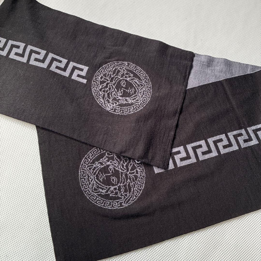 新品　VERSACE ヴェルサーチ　マフラー　メデューサ　ブラック