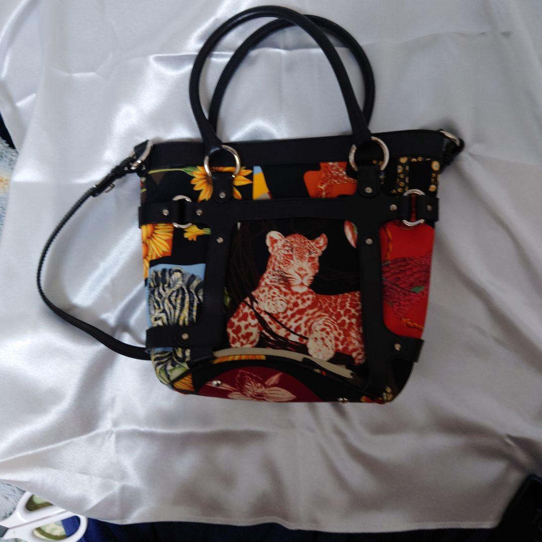 Ferragamo サルヴァトーレ・フェラガモ トートバッグ AU-21