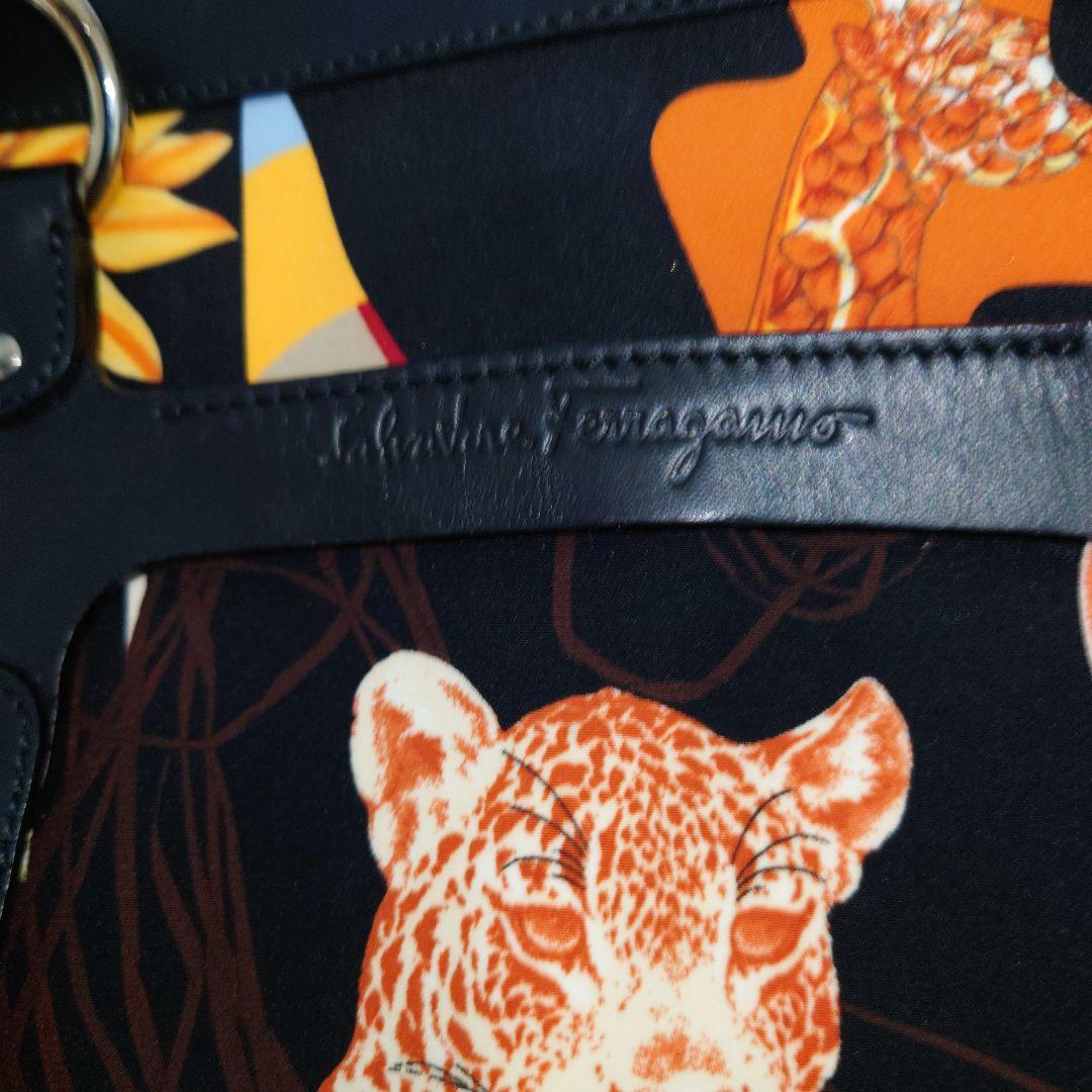 Ferragamo サルヴァトーレ・フェラガモ トートバッグ AU-21