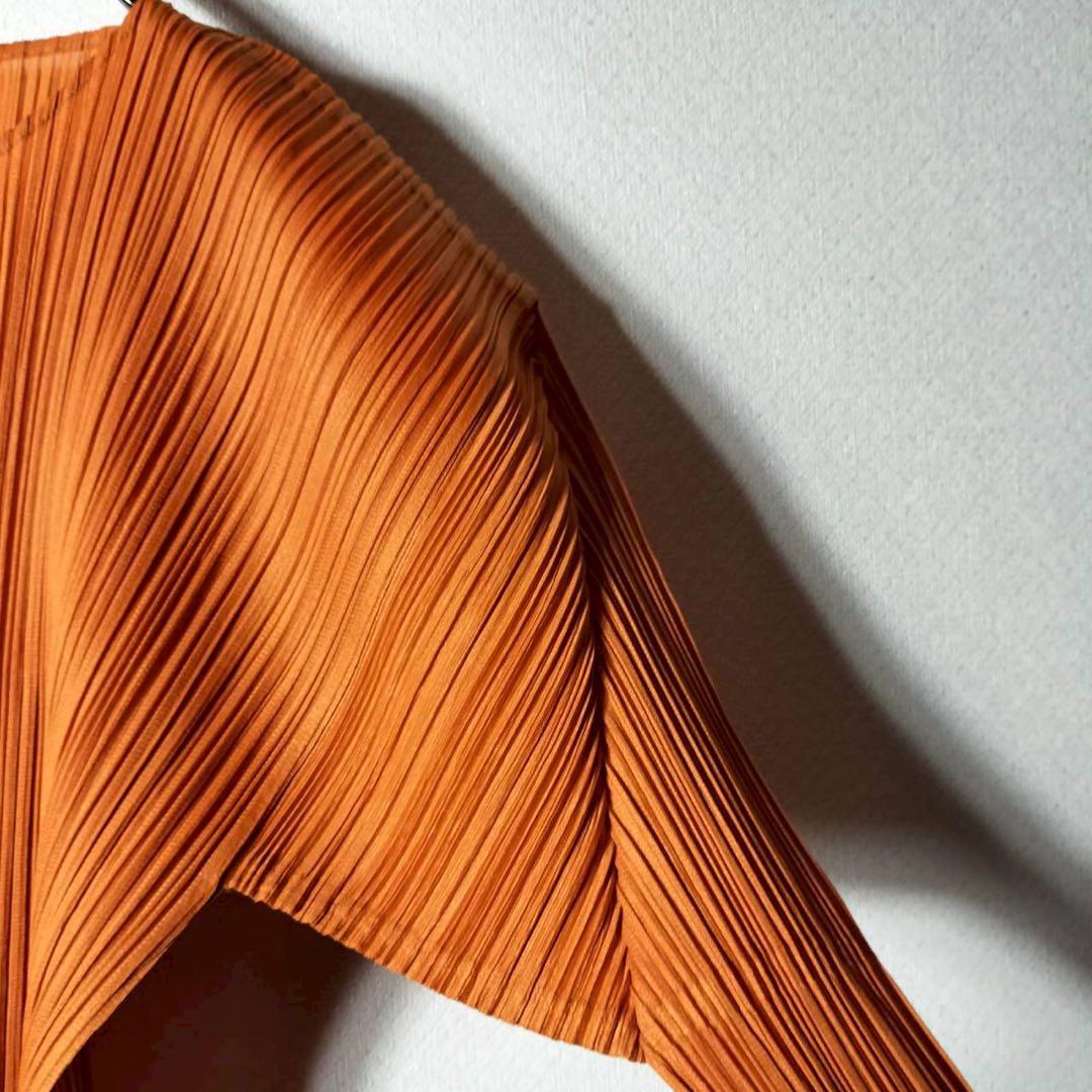 プリーツプリーズ イッセイミヤケ Uネック カットソー 長袖 オレンジ