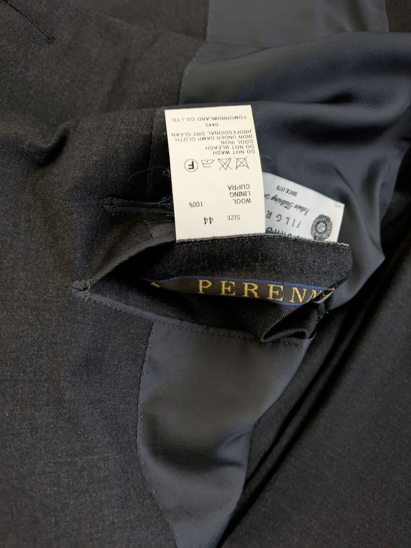 TOMORROWLAND pilgrim グレー ビジネススーツ 44