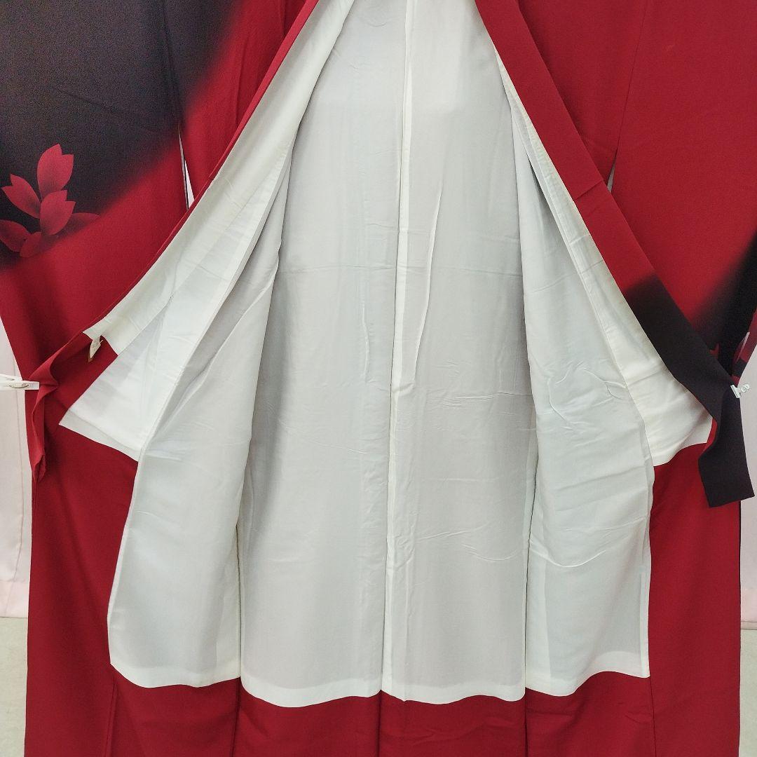 赤黒桜模様振袖