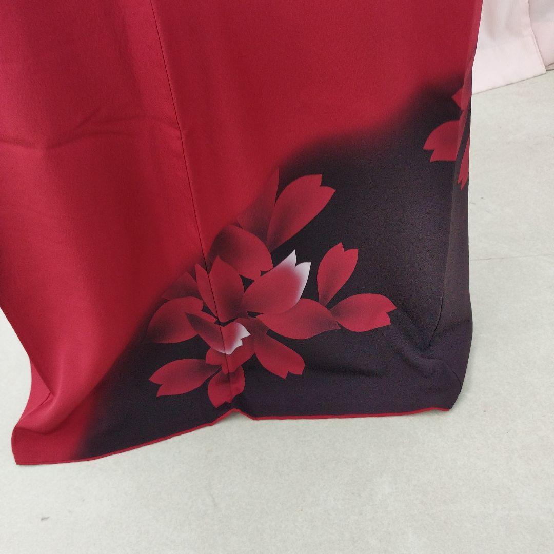 赤黒桜模様振袖