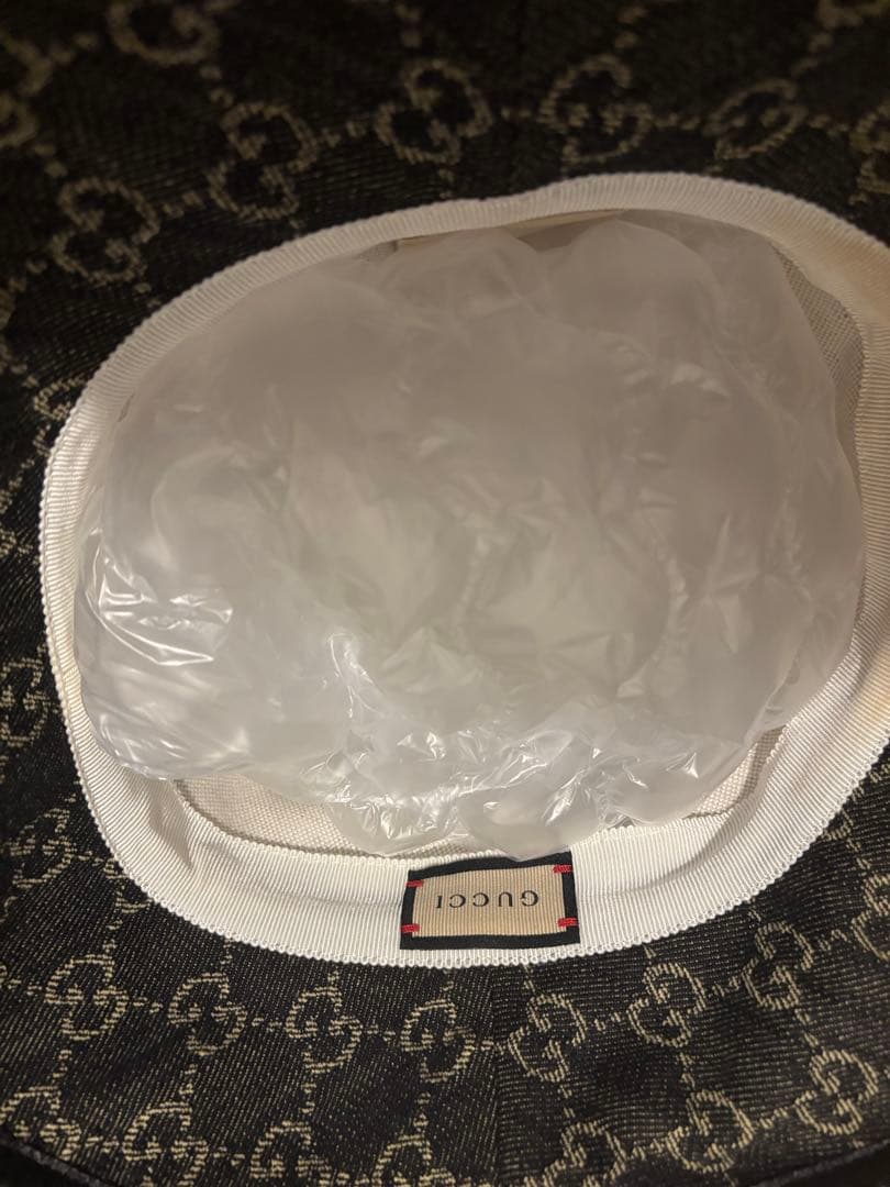 ♡ GUCCI ♡ グッチ GG ブラックデニム バケットハット 帽子