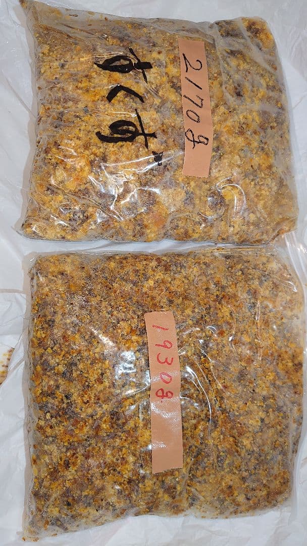 スカーレットさん！専用日本ミツバチの巣クズ4100㌘