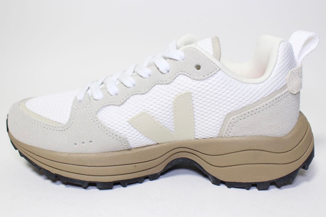 新品 VEJA スニーカー emmi別注 23cm 定価3万 レディース