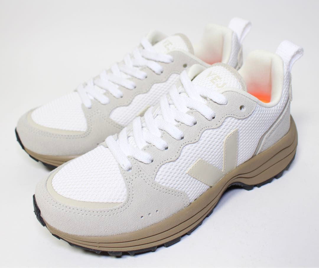 新品 VEJA スニーカー emmi別注 23cm 定価3万 レディース