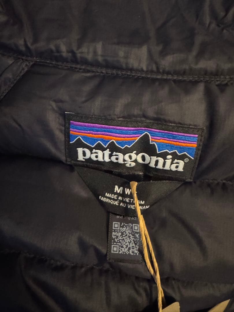 パタゴニア　ウィメンズ・ダウン・セーター・ベスト　Mサイズ　ブラック