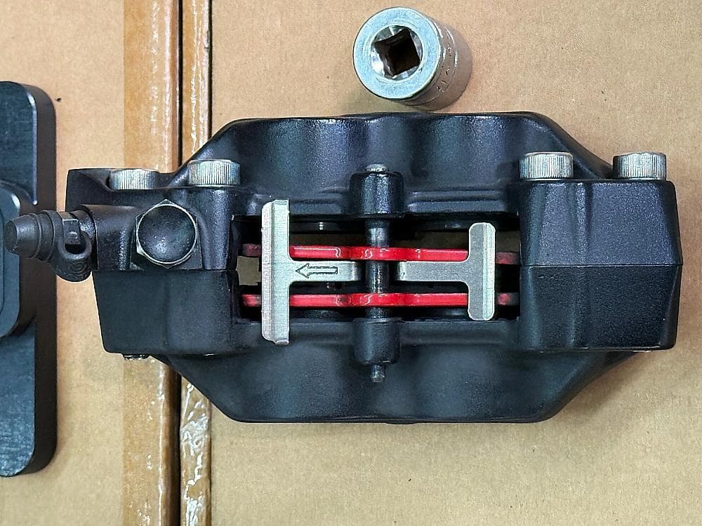 4D9 マジェスティ用 ブレンボ＆285ｍｍ大径ブレーキディスクローター