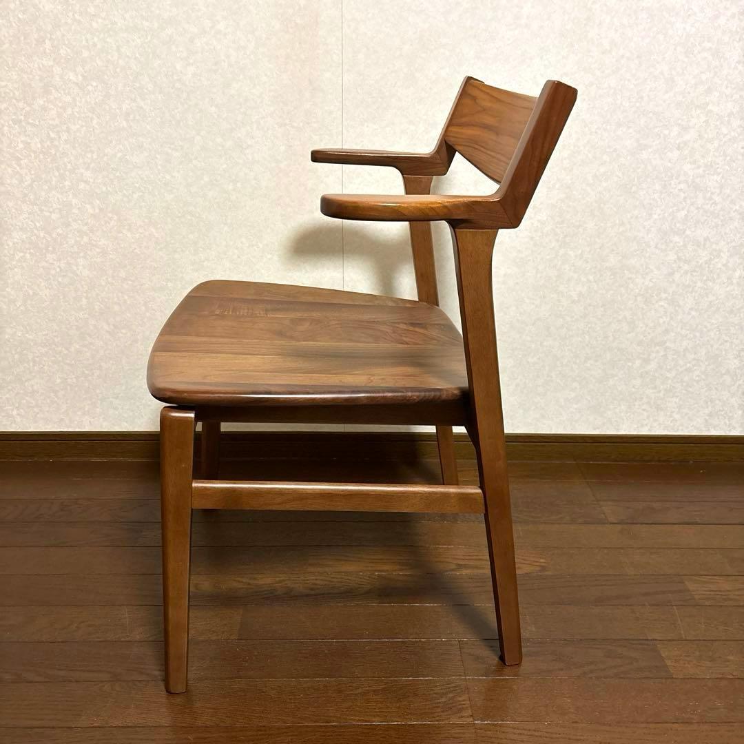 【美品】ダイニングチェア ハーフアームチェア ウォールナットカラー