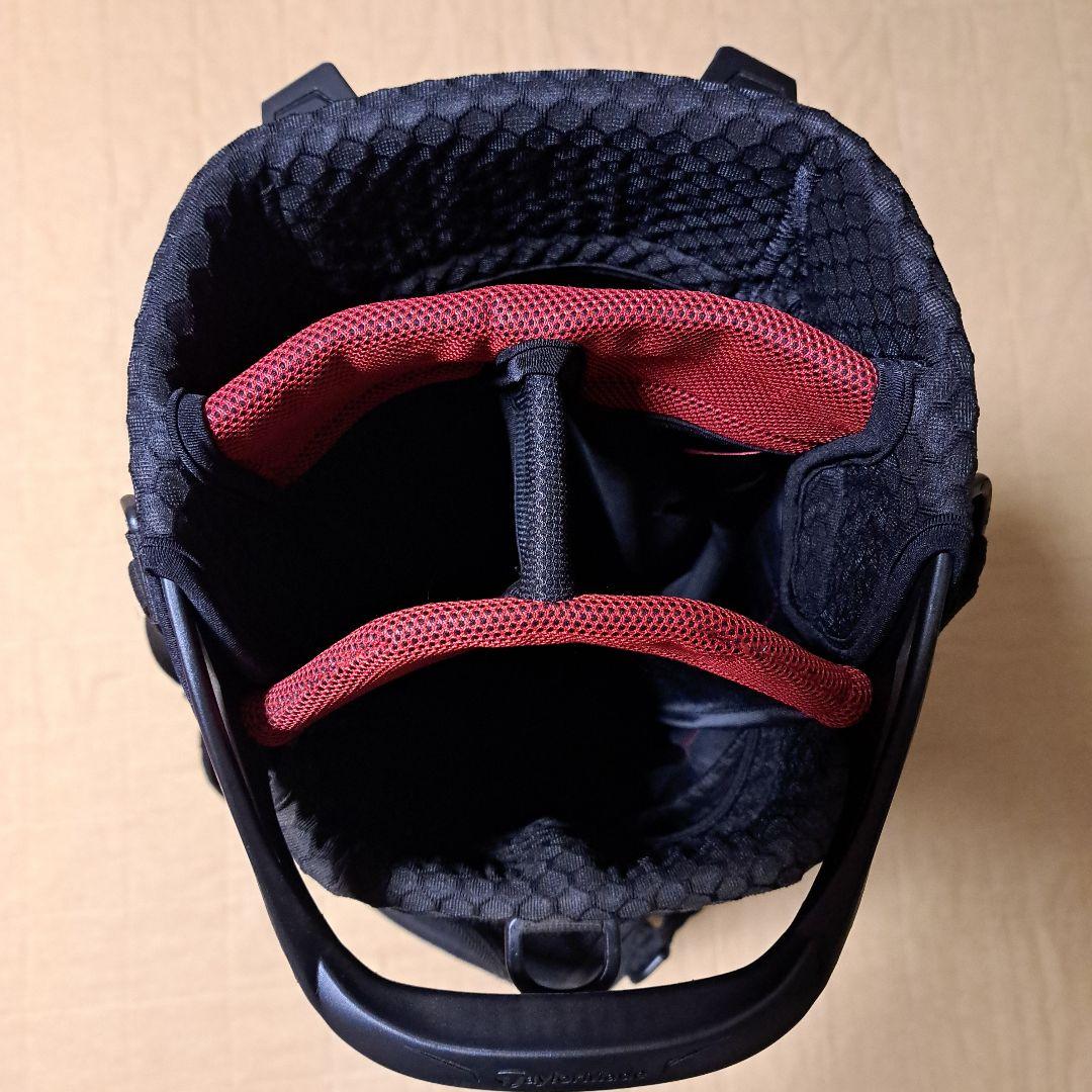 TaylorMadeスタンド式キャディバッグ 黒/赤。フード付き。極美品！